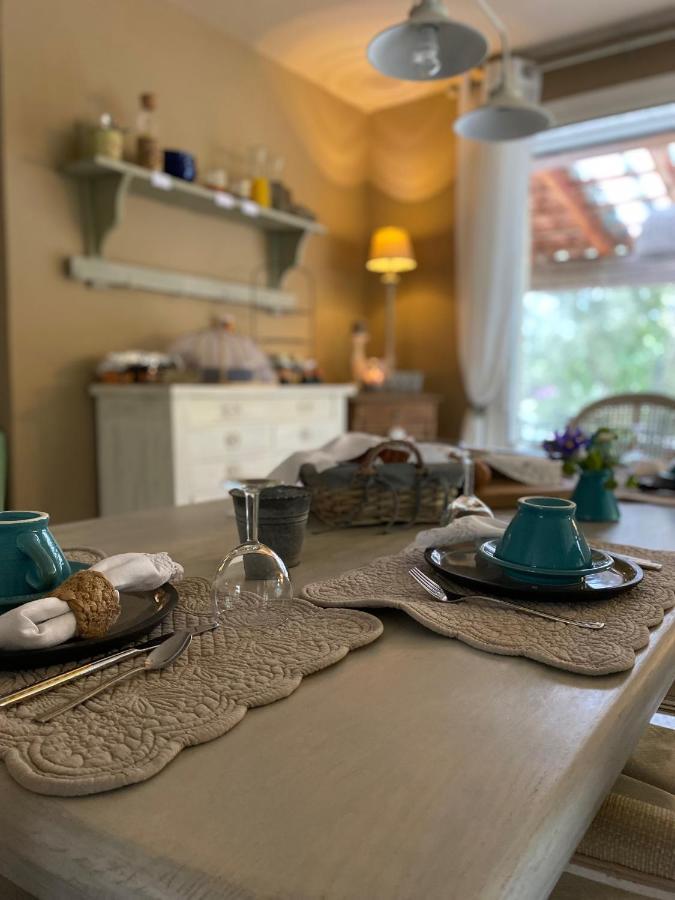 Bed and Breakfast L'Eveil En Provence Entrecasteaux Exterior foto