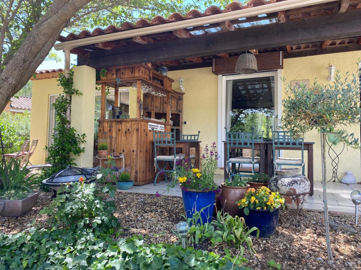Bed and Breakfast L'Eveil En Provence Entrecasteaux Exterior foto