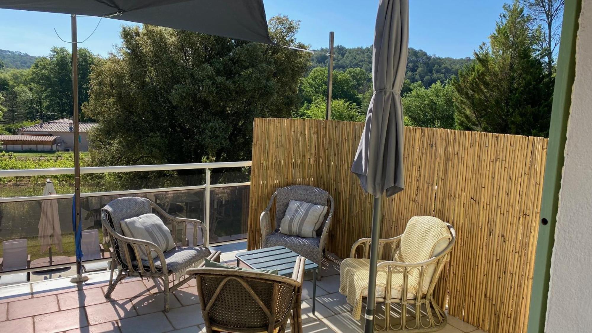 Bed and Breakfast L'Eveil En Provence Entrecasteaux Exterior foto
